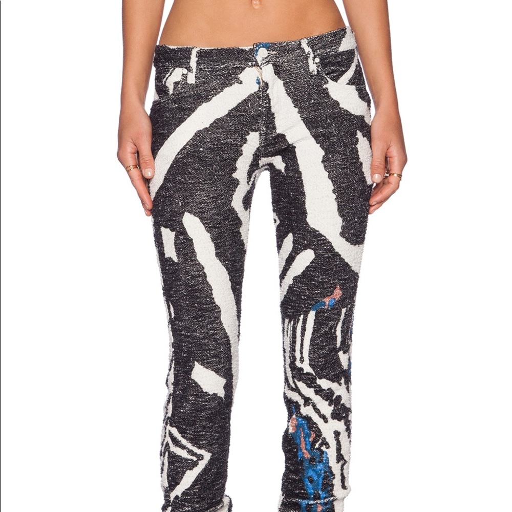 Mother The Trainer- 'Many Uses For A Lava Lamp’ 24